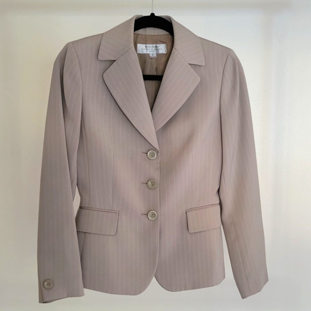 Tahari Blazer